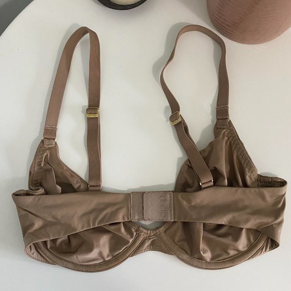 CUUP  The Triangle in Taupe size 30D - Picture 7 of 7